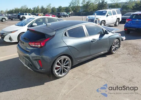 2020 Hyundai Veloster 2.0 Premium z USA, uszkodzony, nr VIN KMHTG6AF9LU024708